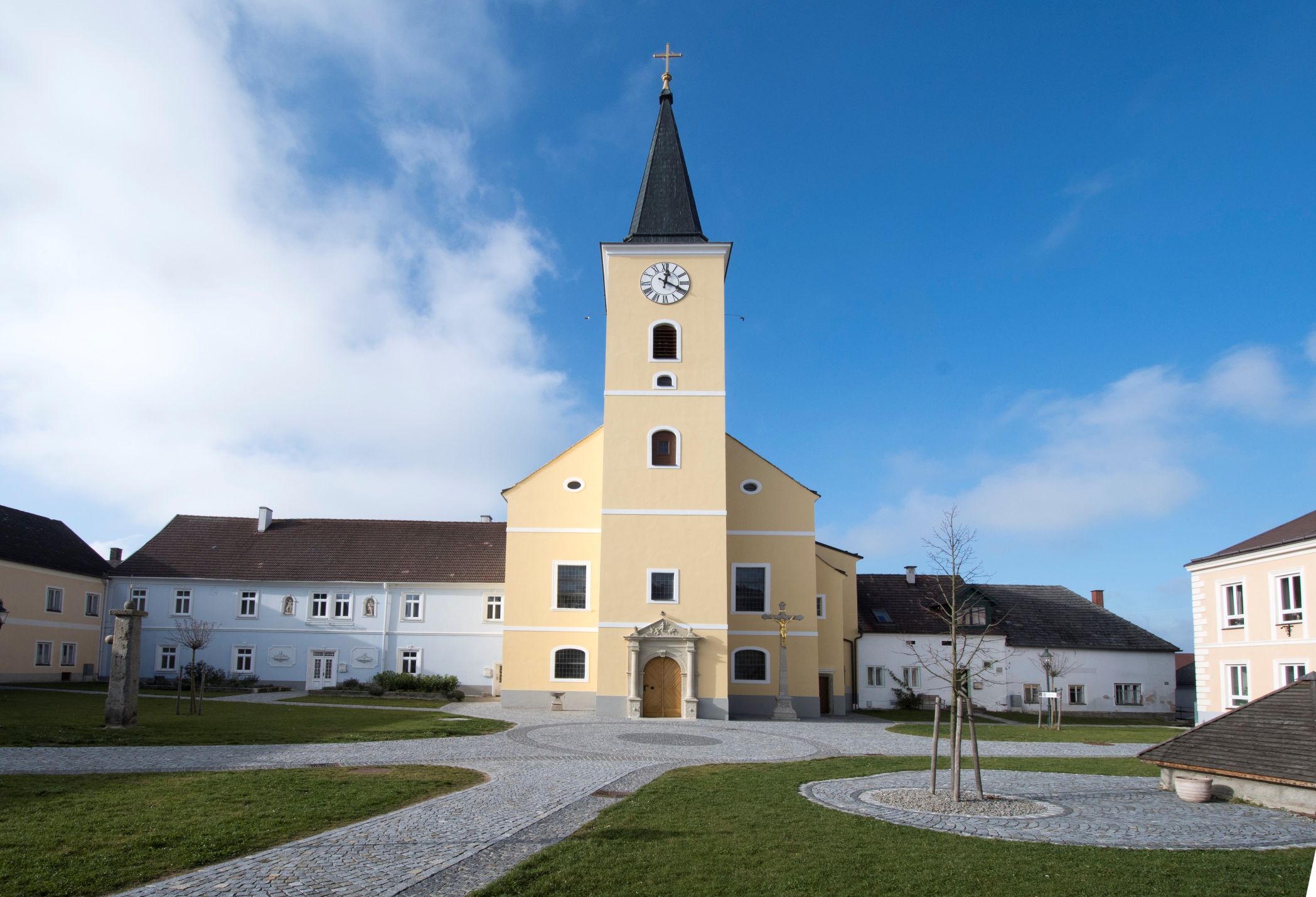 Pfarrkirche Hirschbach (C) DI Robert Bruckner