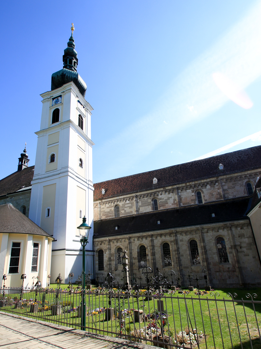 Stift Heiligenkreuz von Elisabeth Fürst