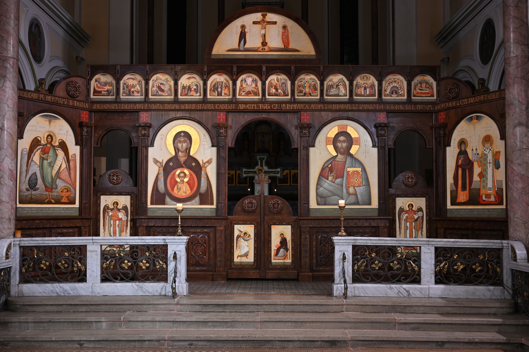 Ikonostase der rumän. orthodoxen Antonius-Kirche (1150 Wien)